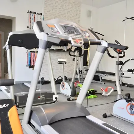 2 With Sauna, Fitness And Beautiful Garden Gdynia